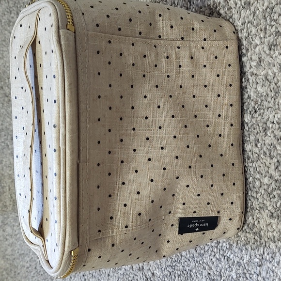 Kate Spade Out to Lunch Toiletry Case - Picture 2 of 5